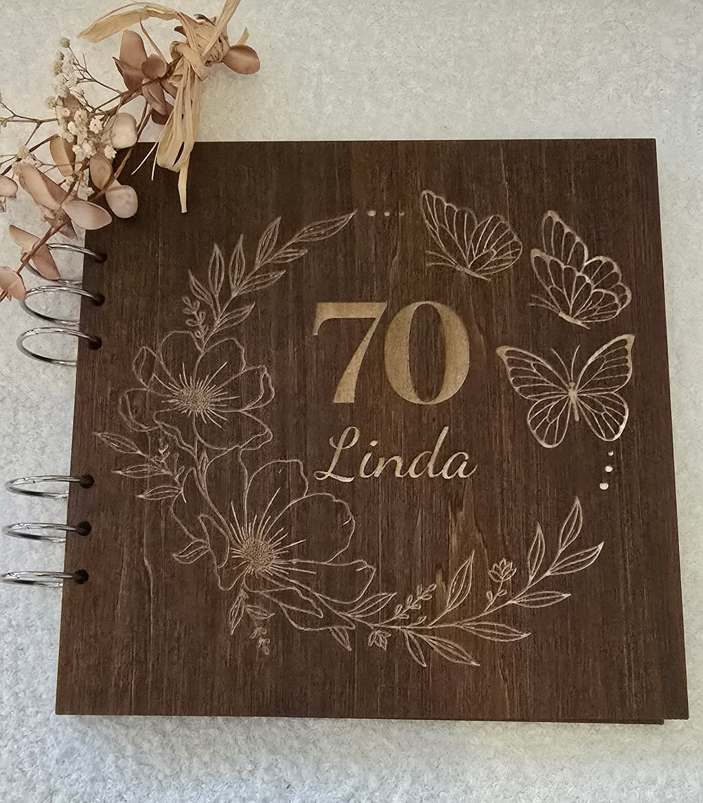 Personalisiertes Holz-Album mit Gravur