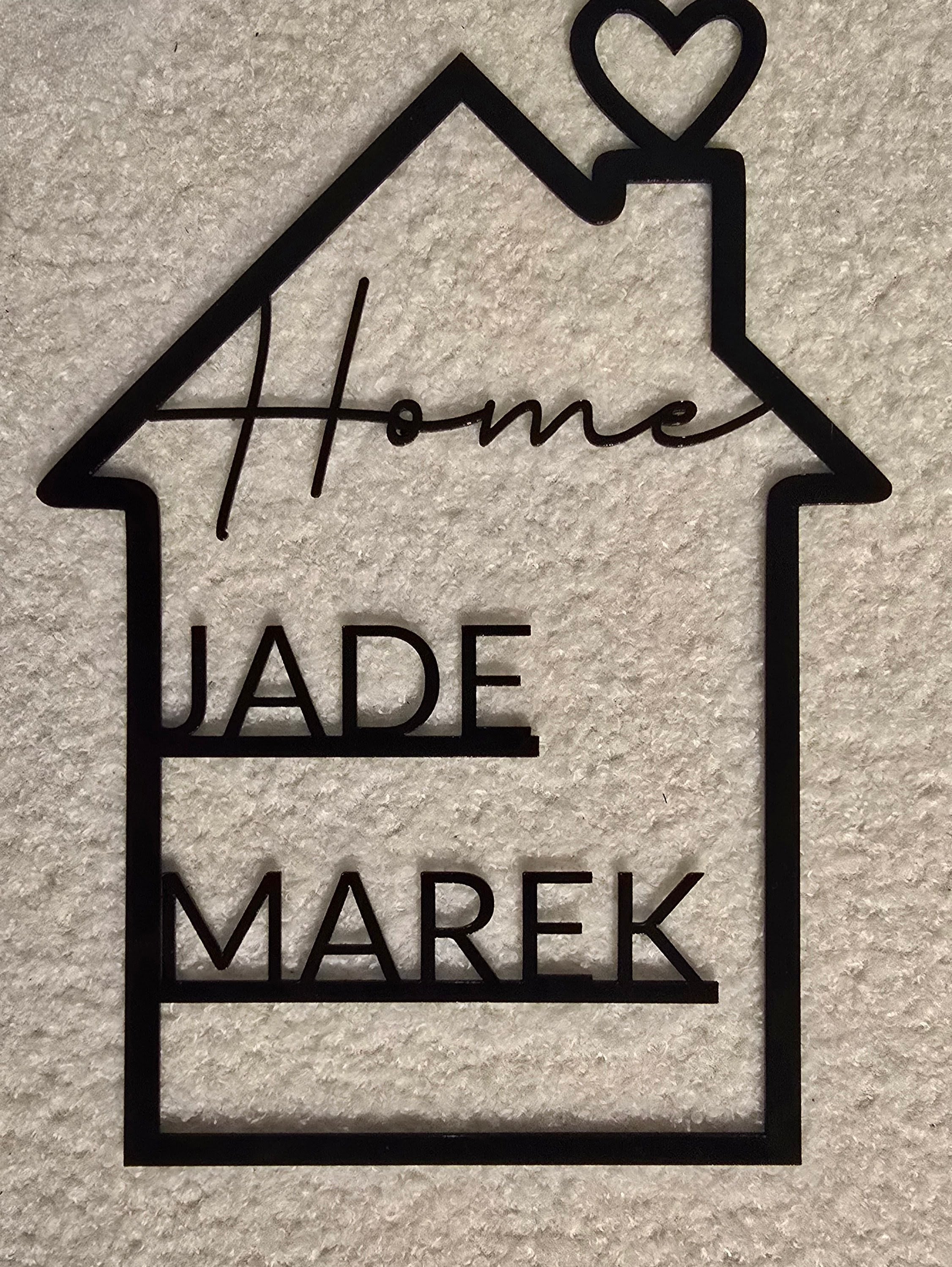 Acryl Deko-Schild „Home“ mit personalisierter Gravur