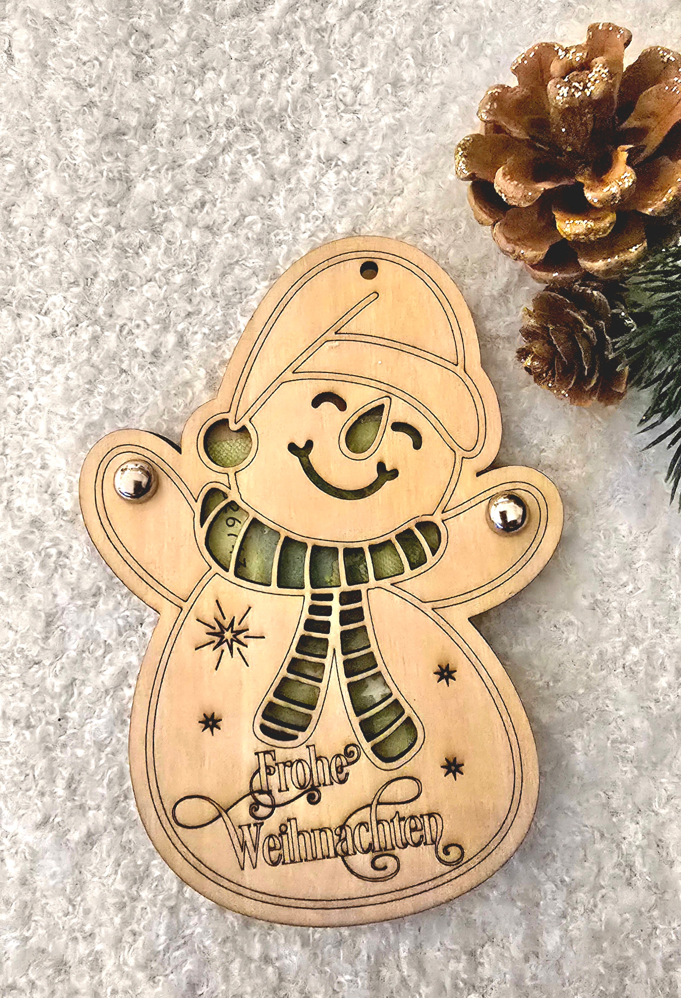 Weihnachts-Gutschein aus Holz – ein besonderes Geschenk